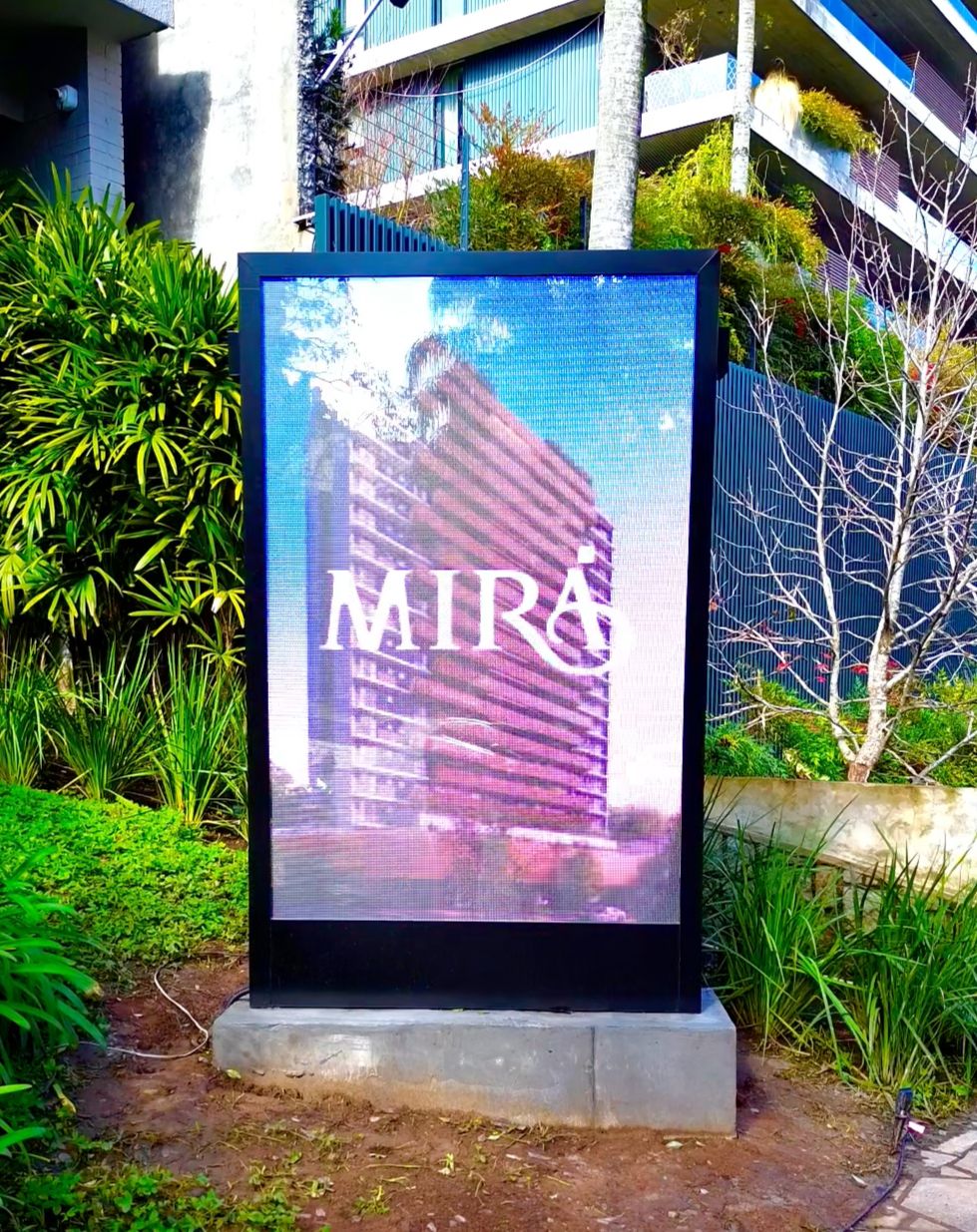 Totens Brasil - Totem de Led Outdoor P5.0